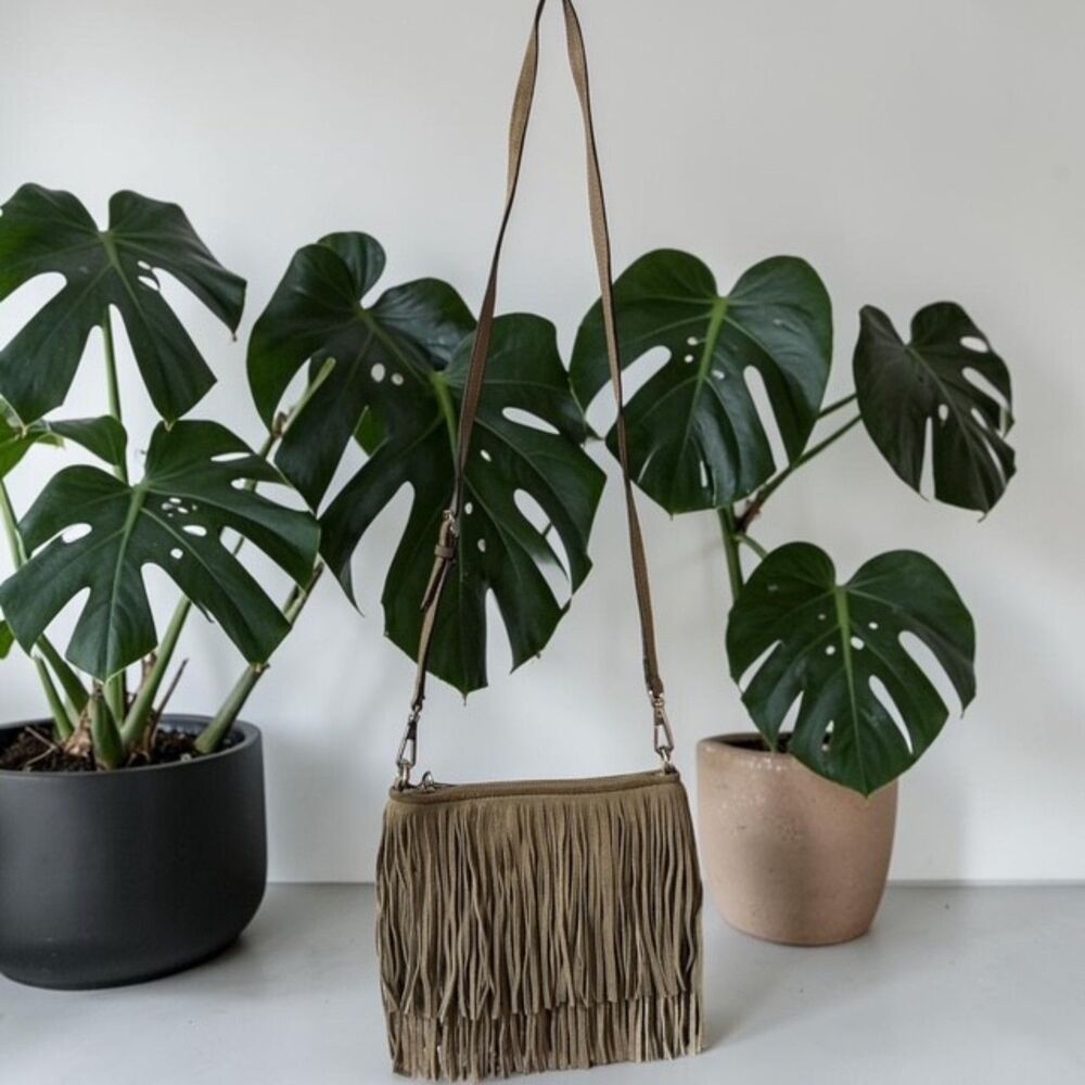 Rebecca Minkoff Finn Fringe Suede Crossbody Bag Khaki Olive EUC Boho Festival - Picture 3 of 4
